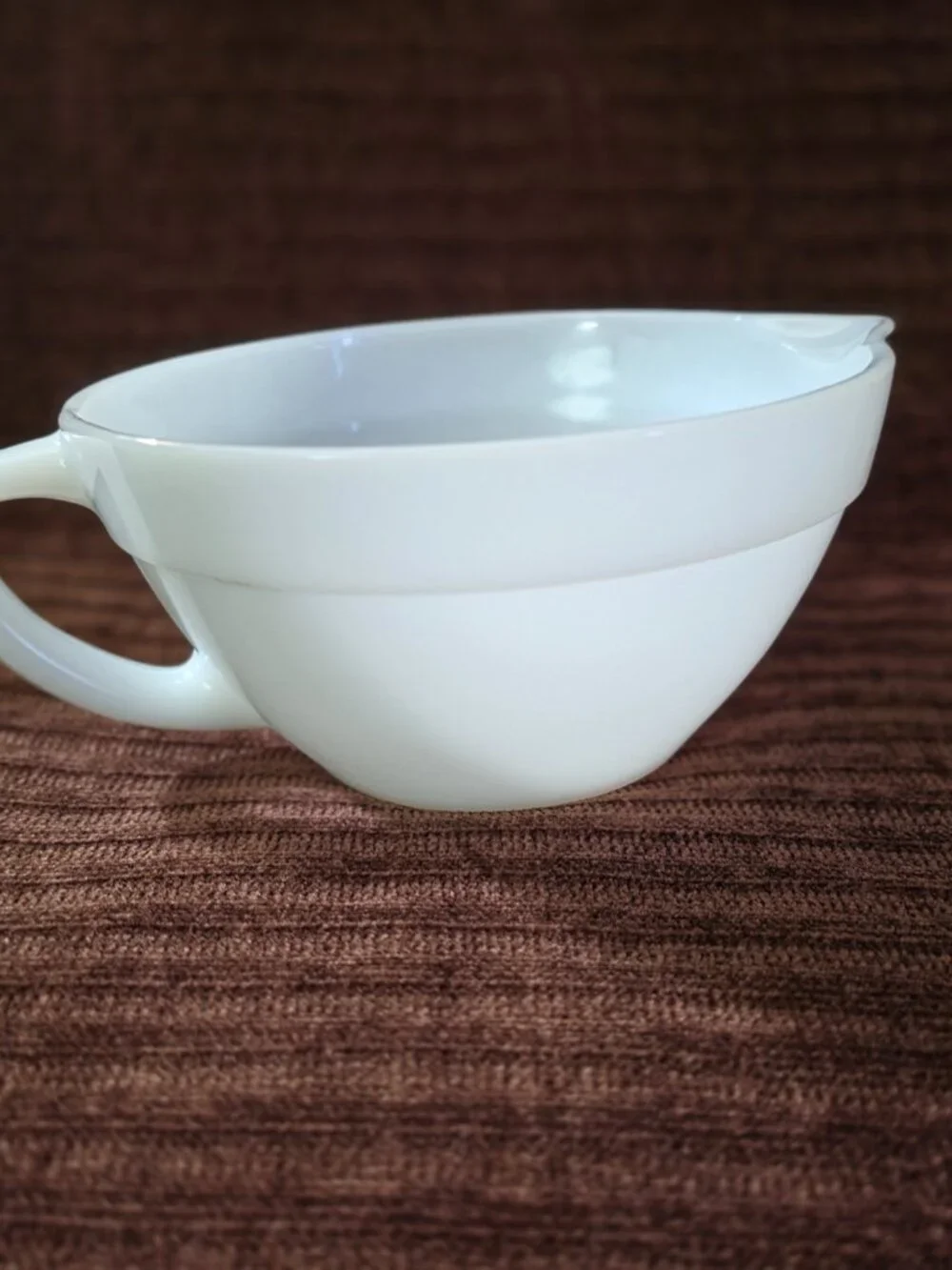 Anchor Hocking Fire King White Milk Glass Bowl w/Handle